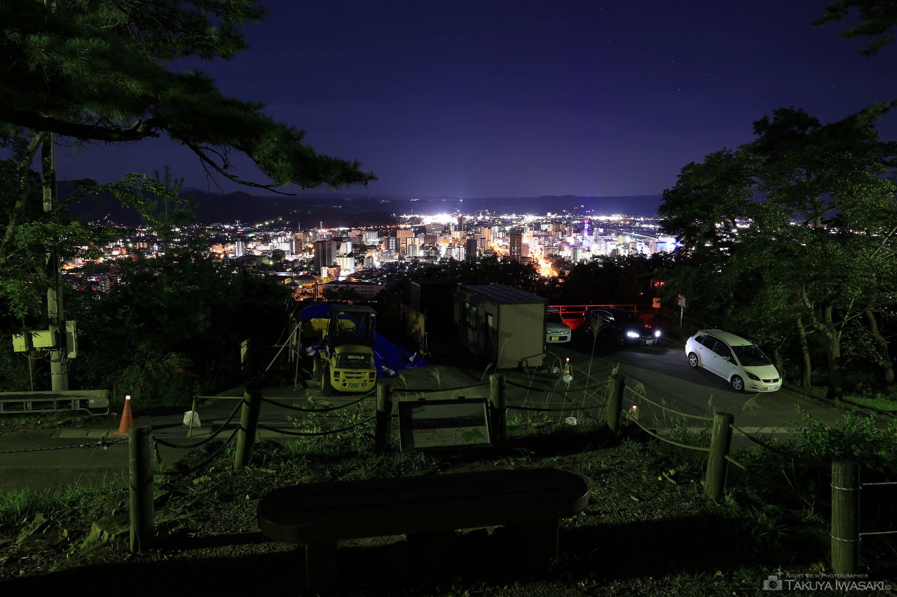 信夫山 第一展望台の夜景スポット写真（3）