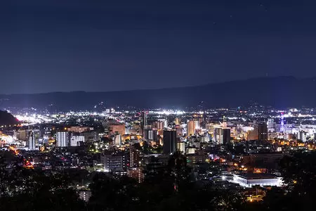 信夫山 第二展望台の夜景