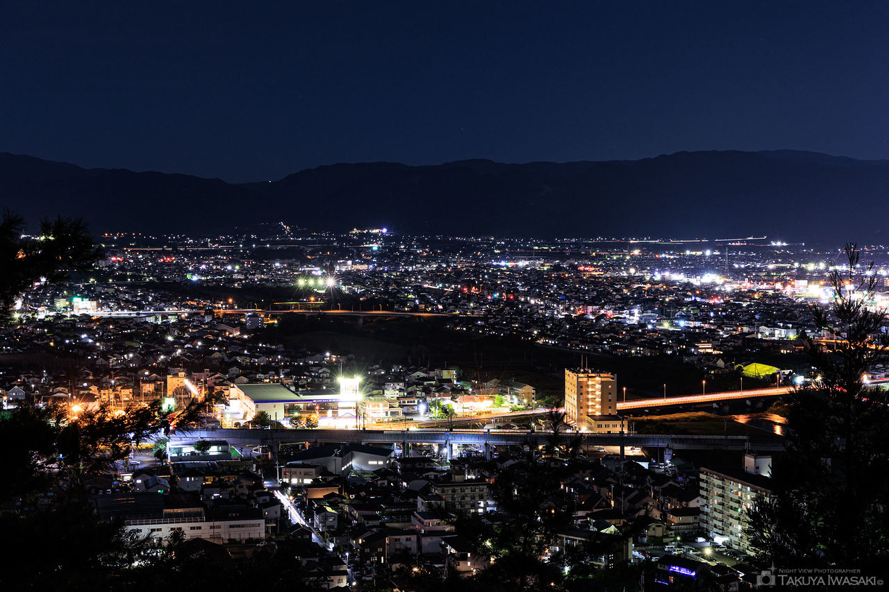 信夫山 第三展望デッキの夜景スポット写真（2）