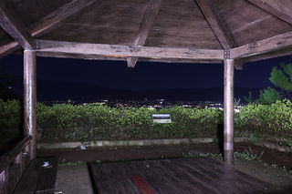 信夫山 第三展望デッキの夜景スポット写真（3）class=