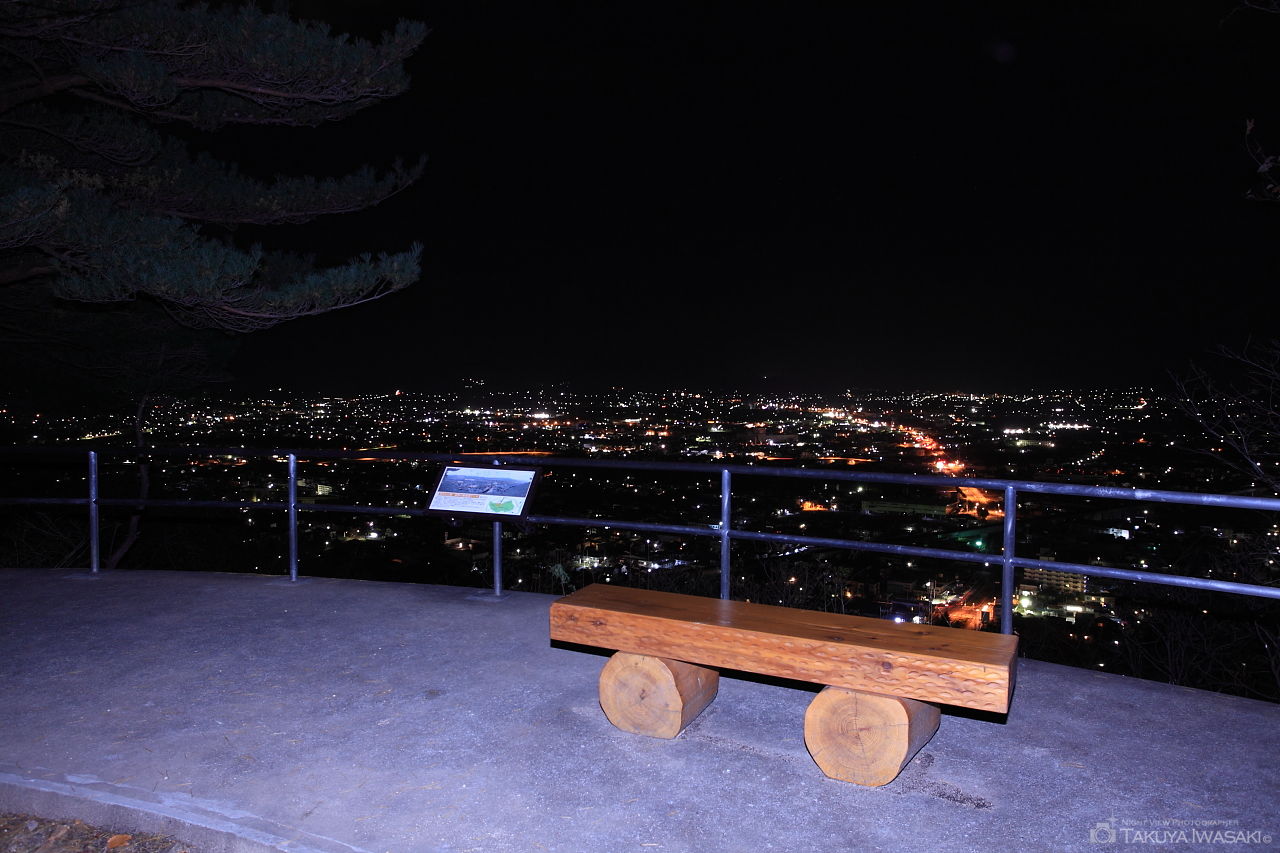 信夫山 薬師の峯展望デッキの夜景スポット写真（2）