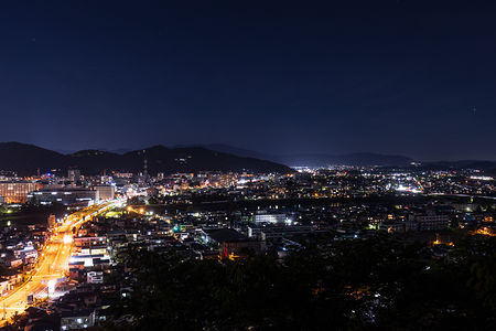 福島市内郊外の夜景