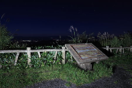 土湯バイパス 額取展望台の夜景スポット写真（3）class=
