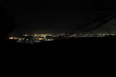 日立港と日立市内の夜景
