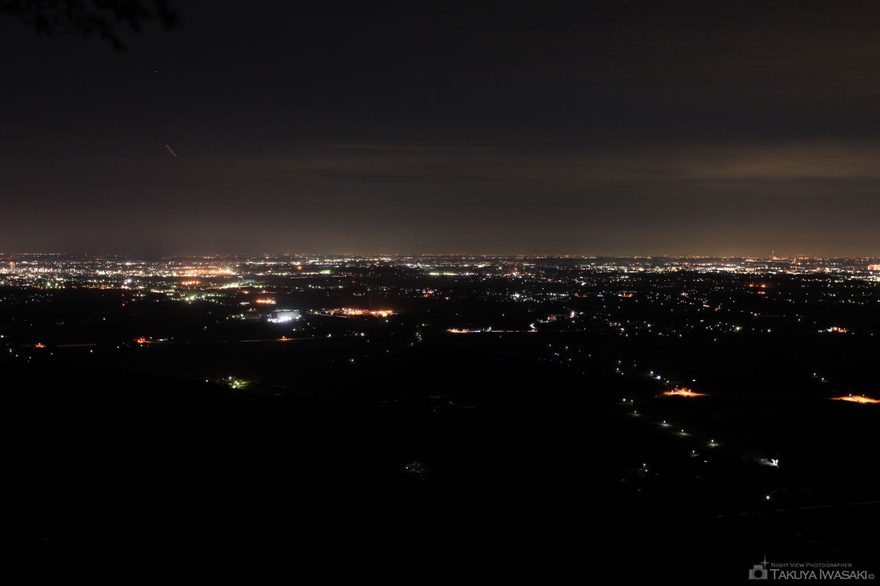 フルーツライン パラグライダージャンプ台前の夜景スポット写真（1）