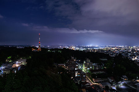 栃木県庁 展望ロビーの夜景スポット写真（3）class=