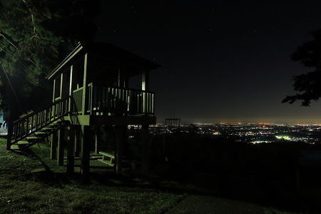 羽黒山の夜景スポット写真（1）class=