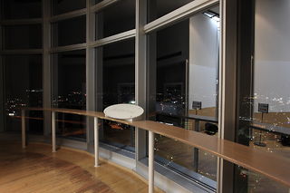 高崎市役所 展望ロビーの夜景スポット写真（3）class=