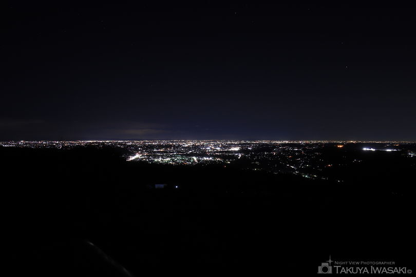 中間平緑地公園の夜景スポット写真（1）