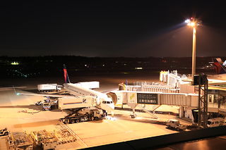 成田国際空港 展望デッキの夜景スポット写真（2）class=