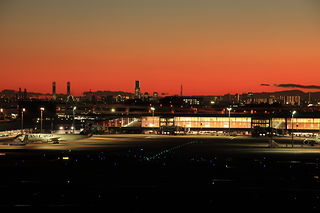 羽田空港 第1旅客ターミナル 展望デッキの夜景スポット写真（3）class=