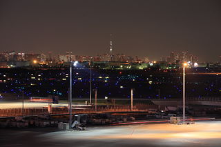 羽田空港 国際線ターミナル 展望デッキの夜景スポット写真（3）class=