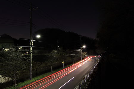 よこやまの道 唐木田車庫付近の夜景スポット写真（4）class=