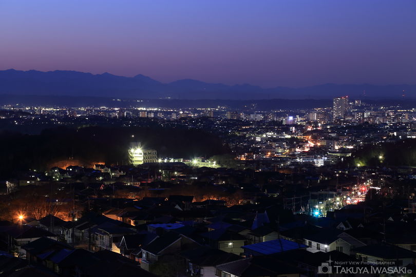 大塚山公園 絹の道の夜景スポット写真（2）