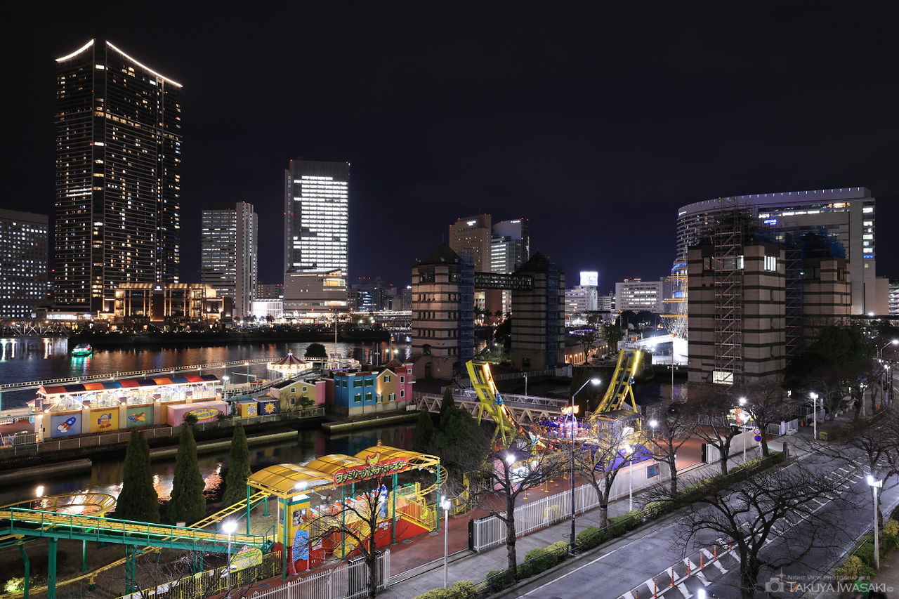 日本丸メモリアルパーク方面を望む