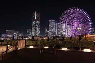 横浜ワールドポーターズ ルーフガーデンの夜景スポット写真（2）class=
