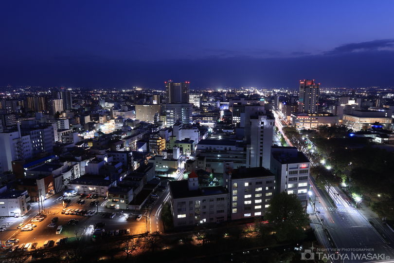 富山市役所 展望塔の夜景スポット写真（4）