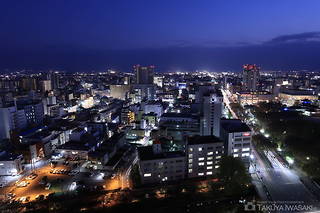 富山市役所 展望塔の夜景スポット写真（4）class=
