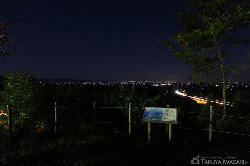 城端SA（上下）の夜景スポット写真（1）