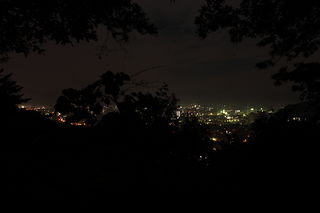 足羽山の夜景スポット写真（4）class=