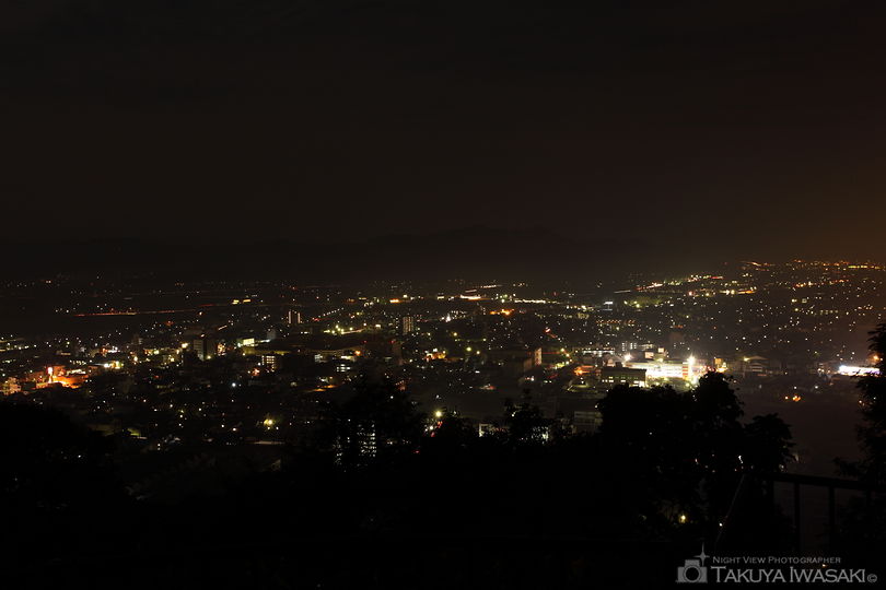 八幡山展望台の夜景スポット写真（1）
