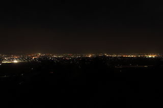 東山公園の夜景スポット写真（1）class=