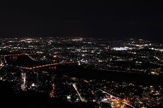 金華山展望台の夜景スポット写真（4）class=