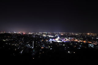 佐渡山の夜景スポット写真（1）class=