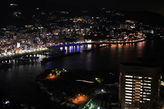 熱海城の夜景スポット写真（2）class=