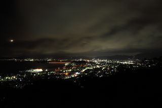 蒲郡市中心部の夜景を望む