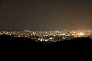 菖蒲ヶ丘展望台の夜景スポット写真（1）class=