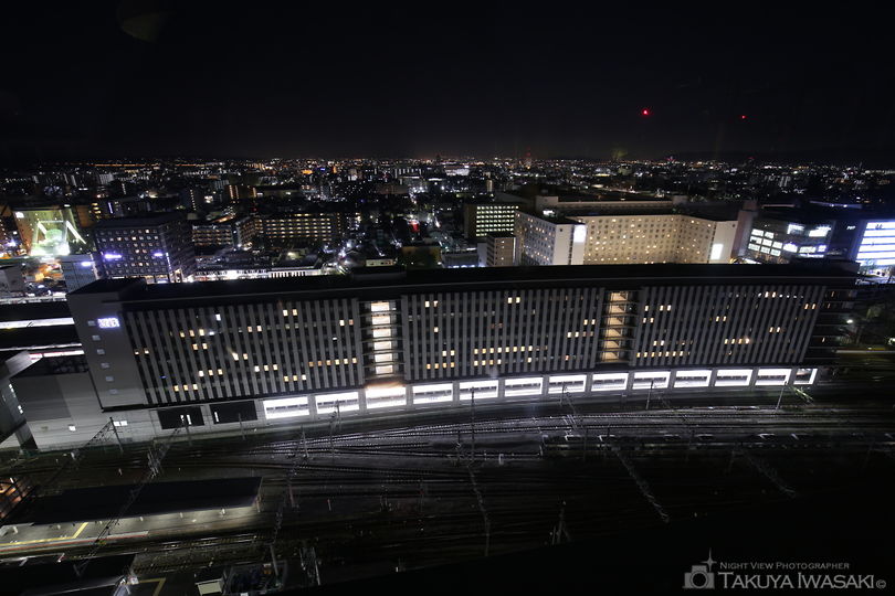 京都駅大空広場の夜景スポット写真（1）