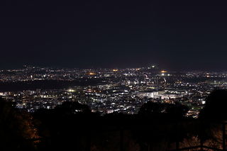 京都市内の夜景を望む
