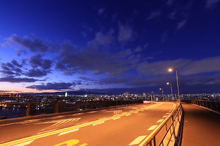 なみはや大橋の夜景スポット写真（1）class=