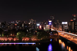 京阪シティモール屋上庭園の夜景スポット写真（3）class=
