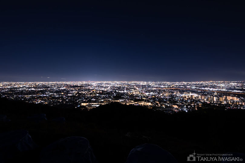 五月平展望台下の夜景スポット写真（2）