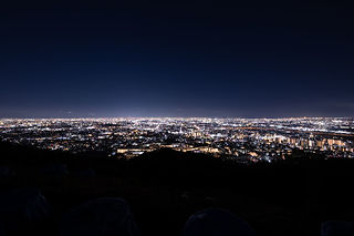 五月平展望台下の夜景スポット写真（2）class=