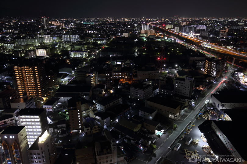 東大阪市役所 22階展望ロビーの夜景スポット写真（3）