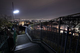 上石切町の夜景スポット写真（4）class=