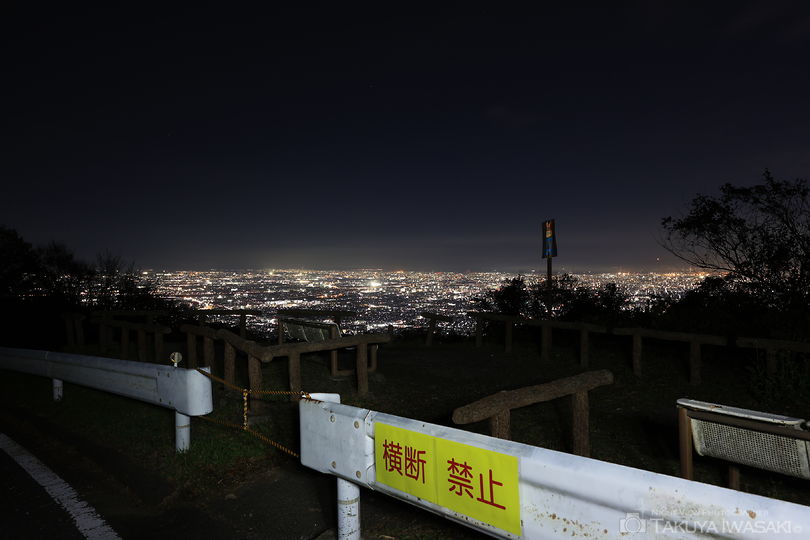 山頂展望台（十三峠駐車場）の夜景スポット写真（5）