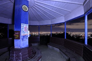 高安山の夜景スポット写真（4）class=