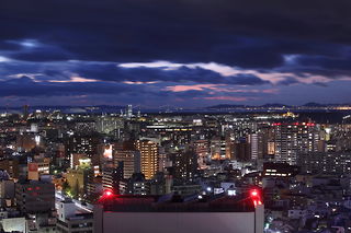 堺市役所の夜景スポット写真（2）class=