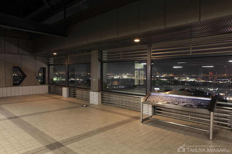 高槻市役所 展望フロアの夜景スポット写真（5）