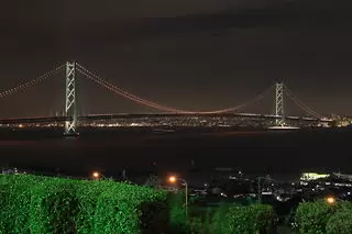 淡路SA（下り）（神戸淡路鳴門自動車道）の夜景