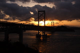大鳴門橋と夕景1