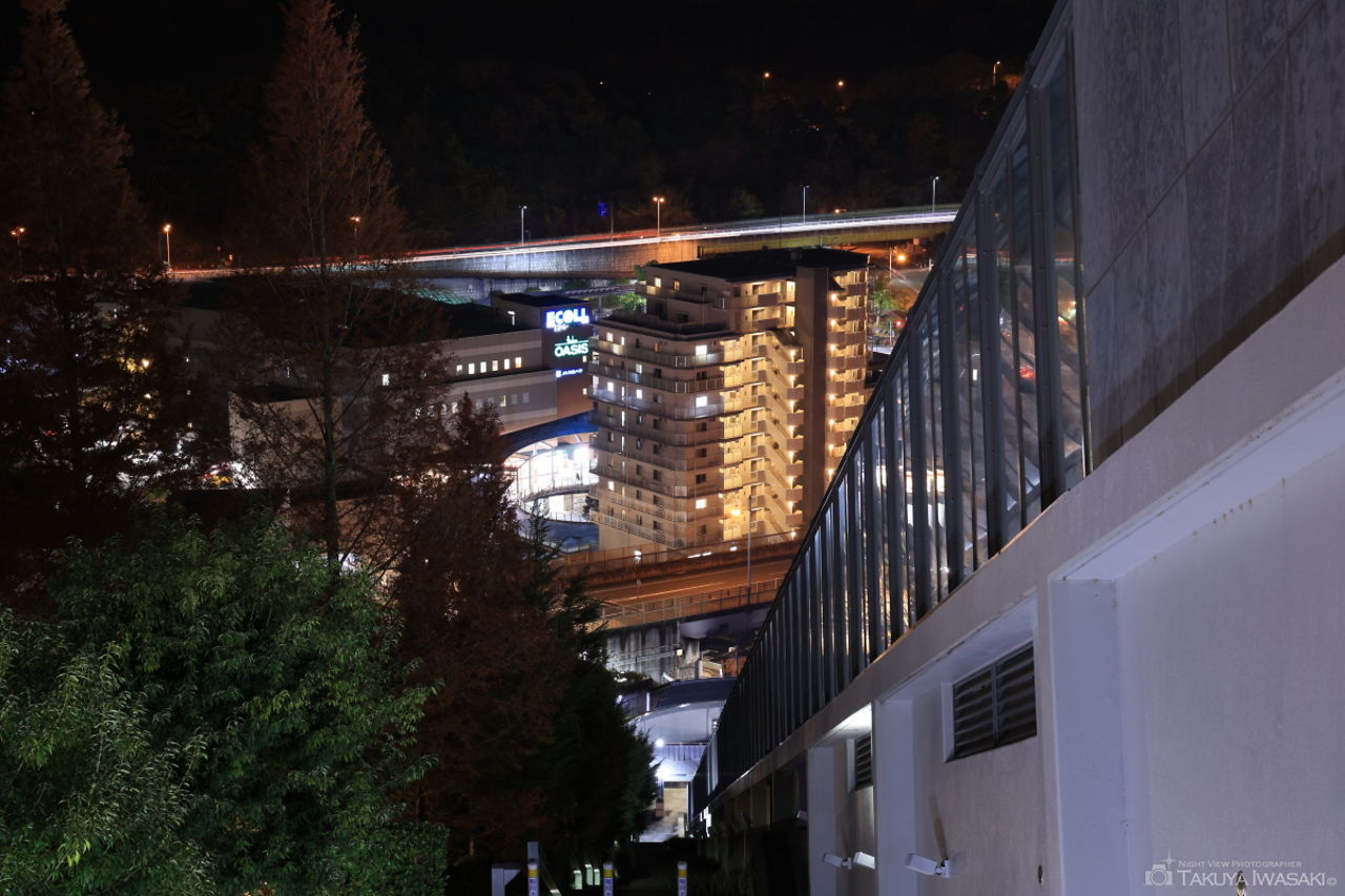東山台コミュニティ会館ナシオンホールの夜景スポット写真（2）