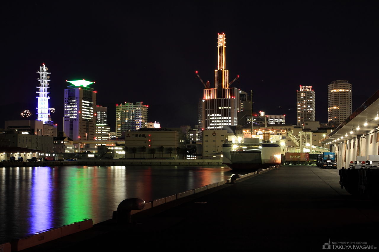 新港第二突堤の夜景スポット写真（3）