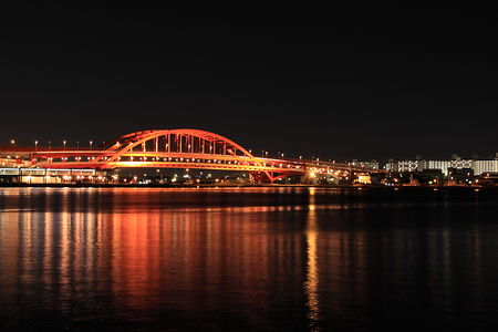 新港第三突堤の夜景スポット写真（2）class=