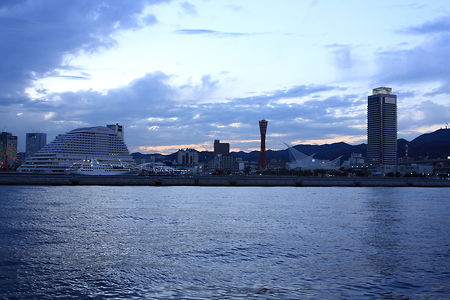 新港第三突堤の夜景スポット写真（5）class=