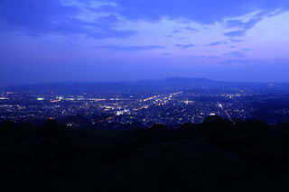 若草山の夜景スポット写真（1）class=